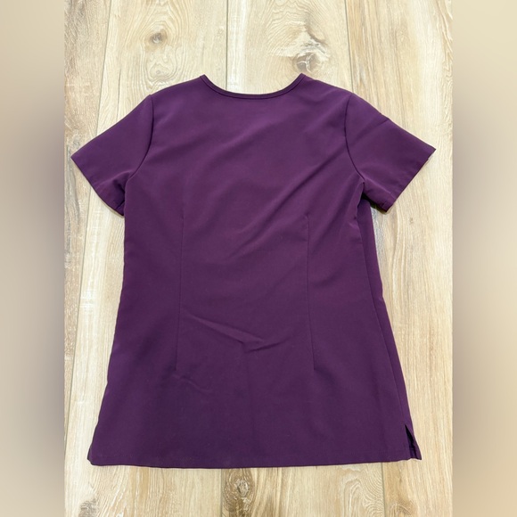 Figs Burgundy Scrub Set - Picture 3 of 5